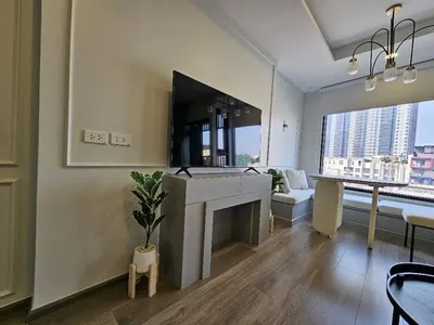 SOHO Bangkok Ratchadaの1ベッドルームコンドミニアム（賃貸）、写真2/5