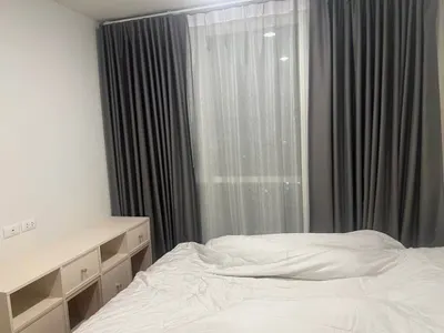 1-bed condo for rent near MRT Huai Khwang, photo 2 of 5