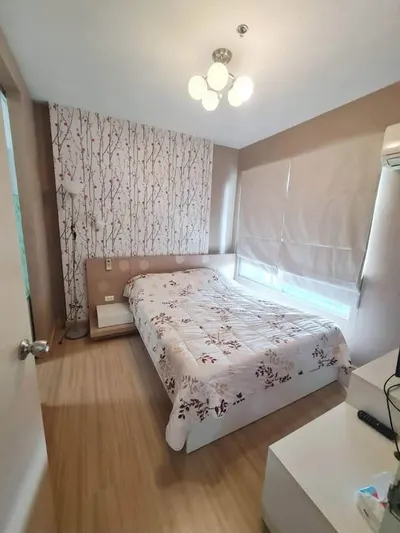 Maison de ville 2 chambres à louer près de la station BTS Bang Na, photo 1 sur 5
