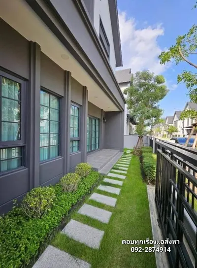 4-bed house for rent at Centro Bangna phase 2, photo 3 of 5
