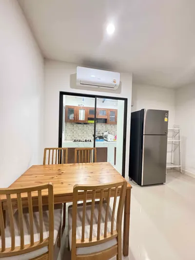 Pleno Sukhumvit-Bangna 2的3房联排别墅出租，第2张，共5张