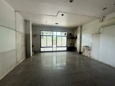Lumpini Place Pinklao的商业用房出租，第1张，共5张