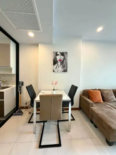 1-bed condo for rent at Supalai Premier Charoen Nakhon, photo 4 of 8