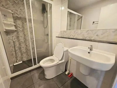 1-bed condo for rent at Regent Home Bangna, photo 5 of 10