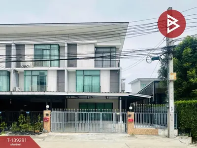 ขายทาวน์เฮาส์ 3 ห้องนอน เขตจอมทอง รูปที่ 1 จาก 5