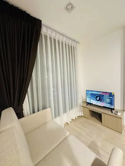 Studio condo for rent near BTS Punnawithi, photo 2 of 5