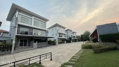 ขายบ้าน 4 ห้องนอน ใกล้ ARL มักกะสัน รูปที่ 2 จาก 2