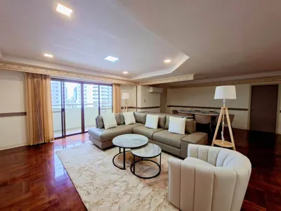 3-bed condo for rent in Thawi Watthana, photo 3 of 5