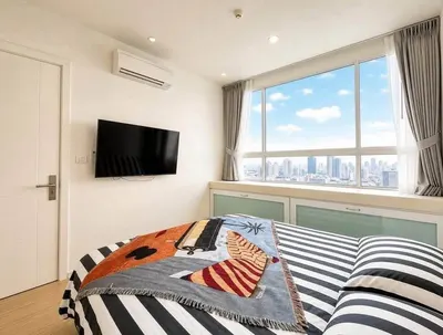 1-bed condo for sale near MRT Huai Khwang, photo 3 of 5