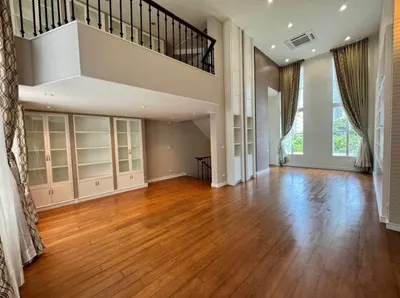 4-bed townhouse for sale near BTS Thong Lo, photo 3 of 5