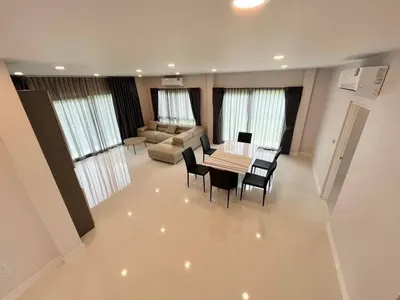 Centro Vibhavadi的4房独栋住宅出租，第6张，共6张