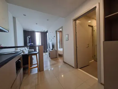 ให้เช่าคอนโด 1 ห้องนอน Oka Haus 素坤逸36号酒店,度假式公寓,中心区,高层美景 รูปที่ 2 จาก 5