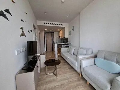 ให้เช่าคอนโด 1 ห้องนอน Oka Haus 素坤逸36号酒店,度假式公寓,中心区,高层美景 รูปที่ 1 จาก 5