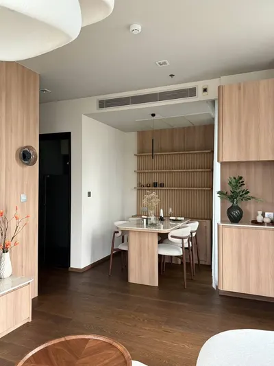 Ideo Q Sukhumvit 36の2ベッドルームコンドミニアム（賃貸）、写真2/10