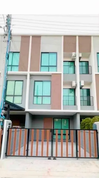 ให้เช่าทาวน์เฮาส์ 3 ห้องนอน Nue Connex Don Mueang รูปที่ 1 จาก 5