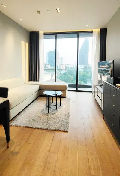 2-bed condo for rent near MRT Khlong Toei, photo 4 of 5