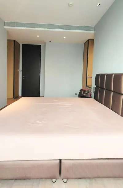 2-bed condo for rent near MRT Khlong Toei, photo 1 of 5