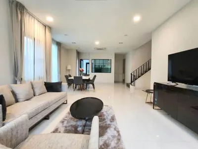 4-bed house for rent near MRT Si Kritha, photo 5 of 5