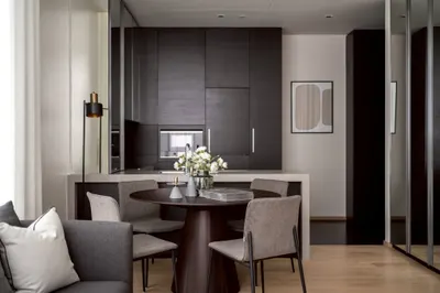 Condo 2 chambres à vendre près de la station BTS Chit Lom, photo 2 sur 5