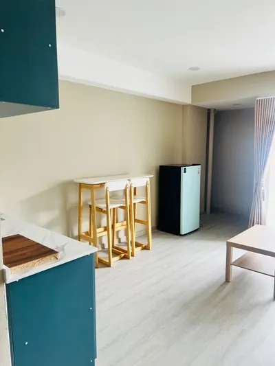 Town in Town Office Condominiumの3ベッドルームコンドミニアム（賃貸）、写真2/5