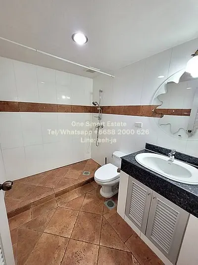 Condo 3 chambres à louer près de la station BTS Phrom Phong, photo 5 sur 5
