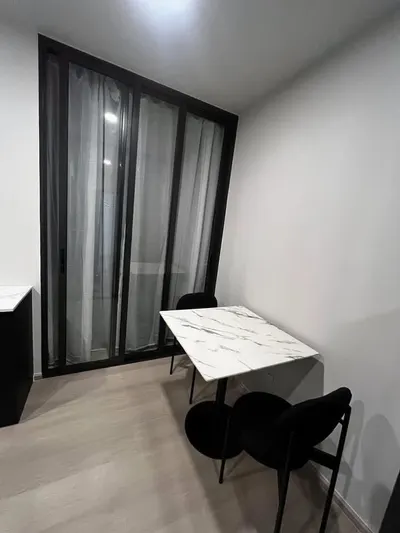 1-bed condo for rent at Aspire Onnut Station, photo 3 of 5