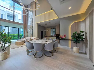 5-bed house for rent at The Gentry Phatthanakan 2, photo 2 of 5