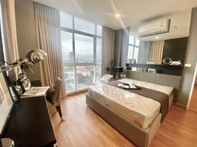 Condo 2 chambres à louer à The Coast Bangkok, photo 3 sur 5