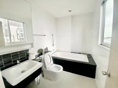 Condo 2 chambres à louer à The Coast Bangkok, photo 4 sur 5