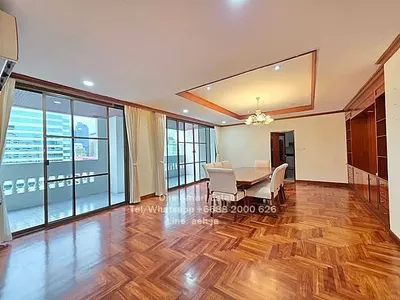 3-bed apartment for rent near MRT Sukhumvit, photo 2 of 5