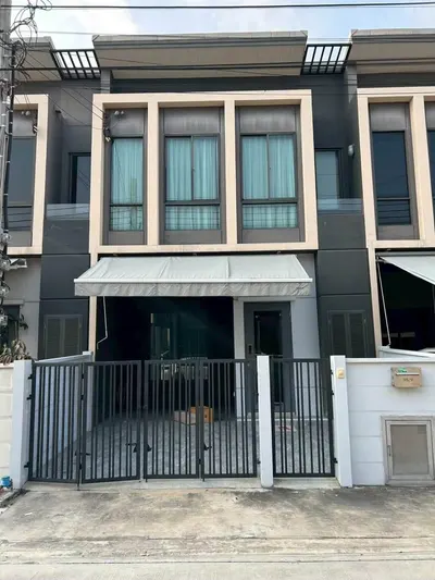 Pleno Sukhumvit-Bangna 2的3房联排别墅出租，第1张，共10张
