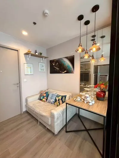 ให้เช่าคอนโด 1 ห้องนอน The Politan Rive รูปที่ 1 จาก 10