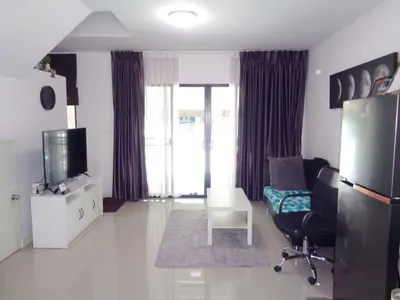 4-bed townhouse for sale near MRT Khu Bon, photo 4 of 5