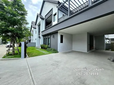 4-bed house for rent at Centro Bangna phase 2, photo 2 of 5