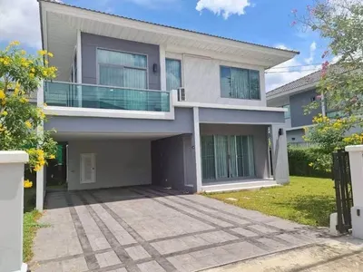 4-bed house for rent at Perfect Place Rama 9-KrungthepKreetha, photo 1 of 5