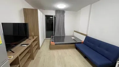 Studio à louer près de la station BTS Punnawithi, photo 1 sur 5