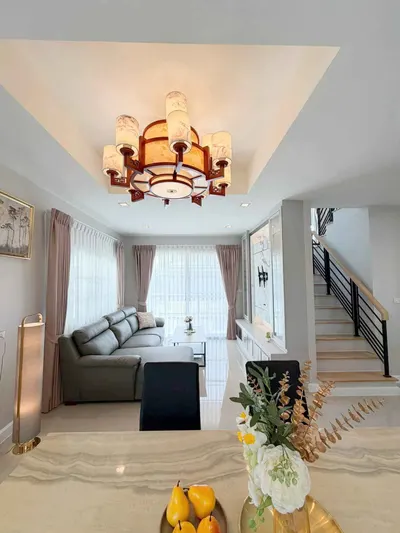 Maison 4 chambres à louer à Golden Neo Ladprao-Kaset Nawamin, photo 4 sur 5