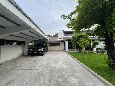 ให้เช่าบ้าน 5 ห้องนอน ใกล้ BTS อ่อนนุช รูปที่ 2 จาก 5