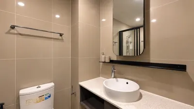 1-bed condo for sale at XT HUAIKHWANG, photo 6 of 8