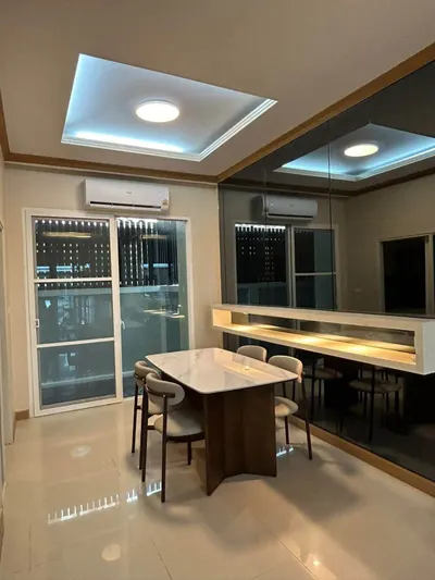Baan Klang Muang S-Sense Rama 9-Ladpraoの3ベッドルームタウンハウス（賃貸）、写真3/10