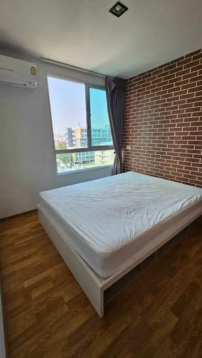 1-bed condo for rent in Bang Na, photo 1 of 5