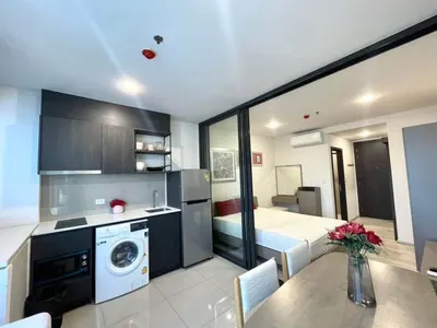 1-bed condo for rent at XT HUAIKHWANG, photo 4 of 5