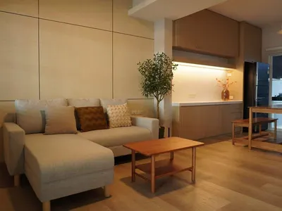 Maison de ville 2 chambres à louer près de la station BTS Bang Na, photo 2 sur 5