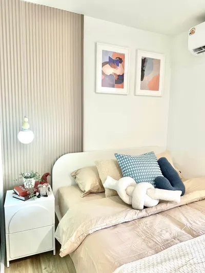 1-bed condo for rent near MRT Huai Khwang, photo 2 of 5