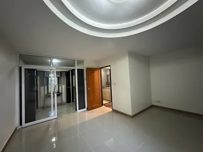1-bed condo for sale near MRT Lat Phrao, photo 5 of 5