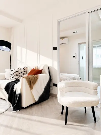 Condo for sale near MRT Huai Khwang, photo 2 of 4