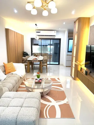 3-bed townhouse for rent at Pleno Sukhumvit-Bangna 2, photo 4 of 5