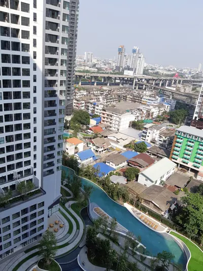 1-bed condo for rent near BTS Bang Na, photo 1 of 5