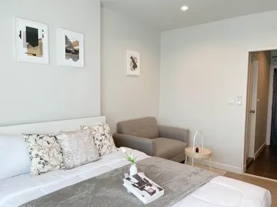 Condo à louer près de la station BTS Wutthakat, photo 1 sur 5