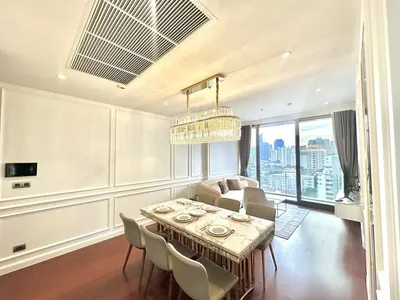 Condo 2 chambres à louer près de la station BTS Thong Lo, photo 1 sur 5